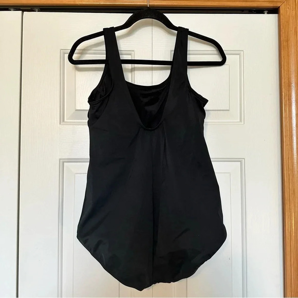 Lands’ End One Piece Black Swimsuit - Picture 3 of 5